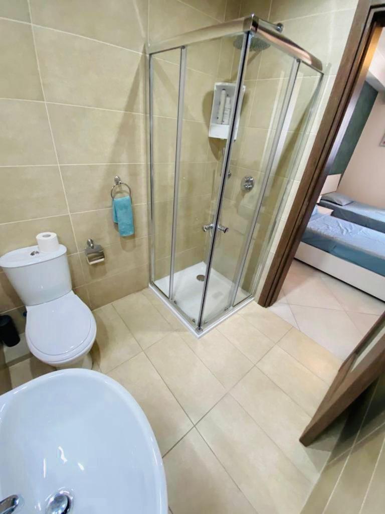 Mela Apartment 1 セント・ポールズ・ベイ エクステリア 写真